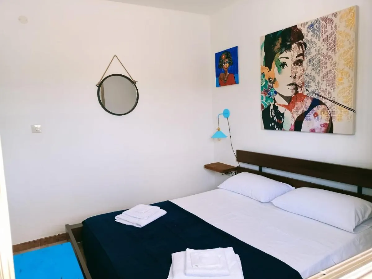 Country house Share-Oikia